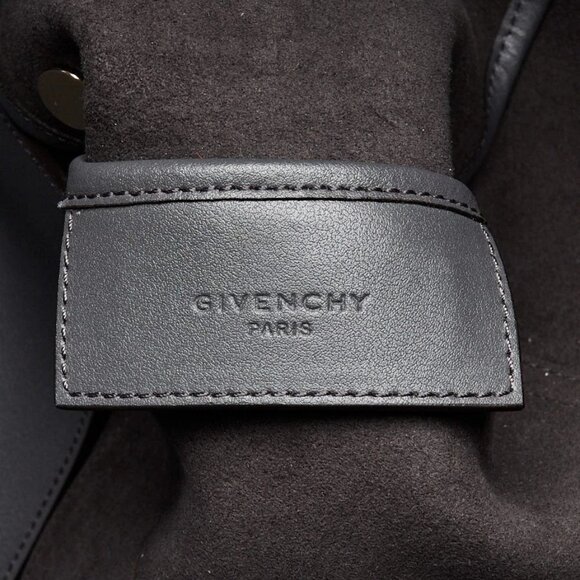 Givenchy Blue Jacquard Canvas Medium Bond Chain Tote Bag - Picture 9 of 11